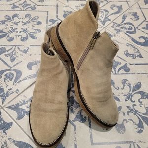 Foliana boots